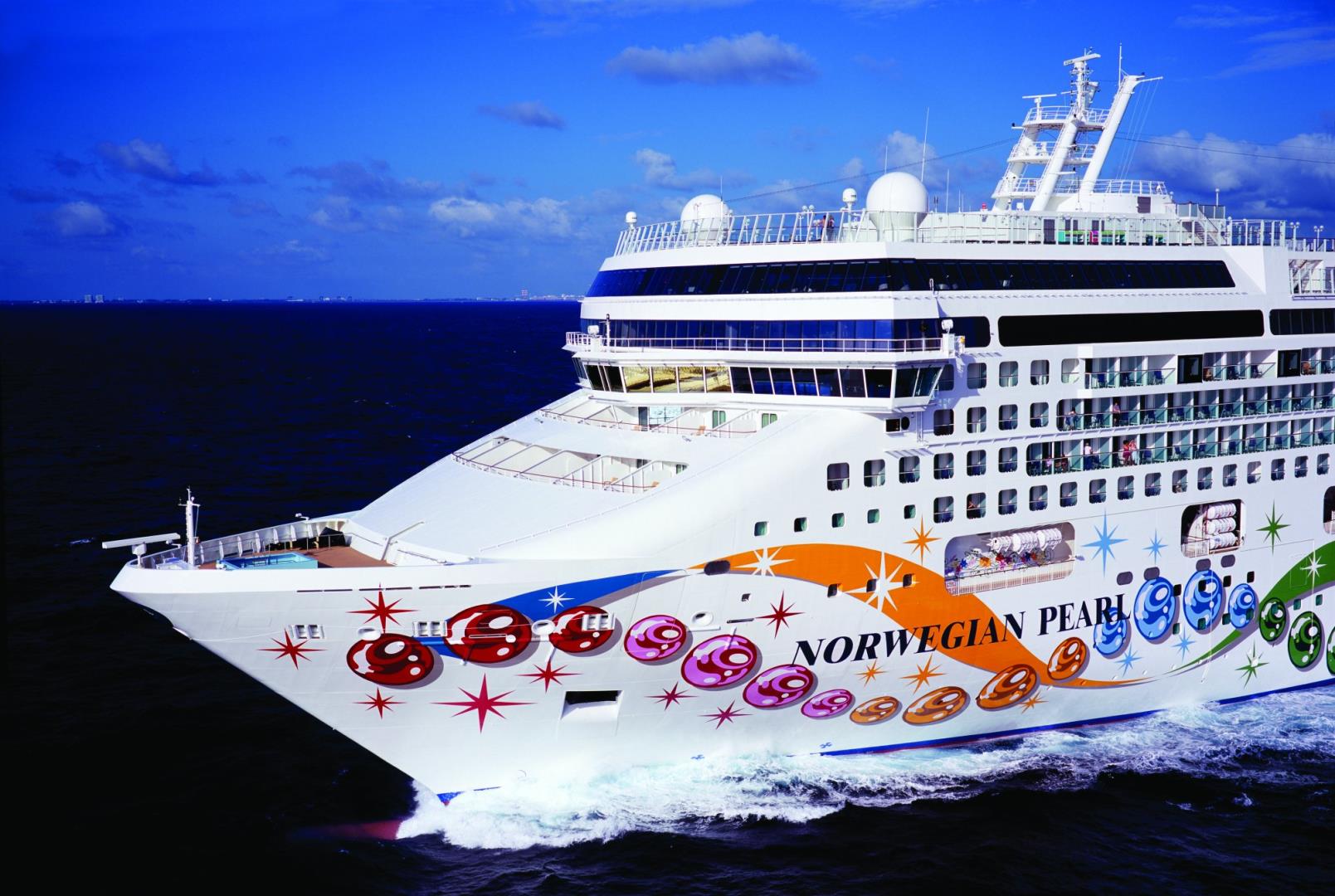 3-day Cruise to Bahamas: Great Stirrup Cay & Nassau from Miami, Florida on Norwegian Pearl